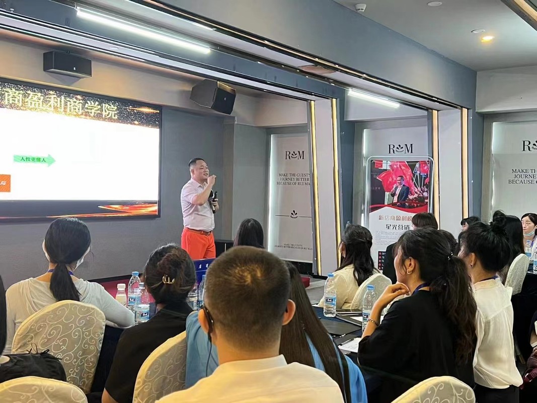 喀什市美妆企业投资咨询(美妆企业投资咨询方案)